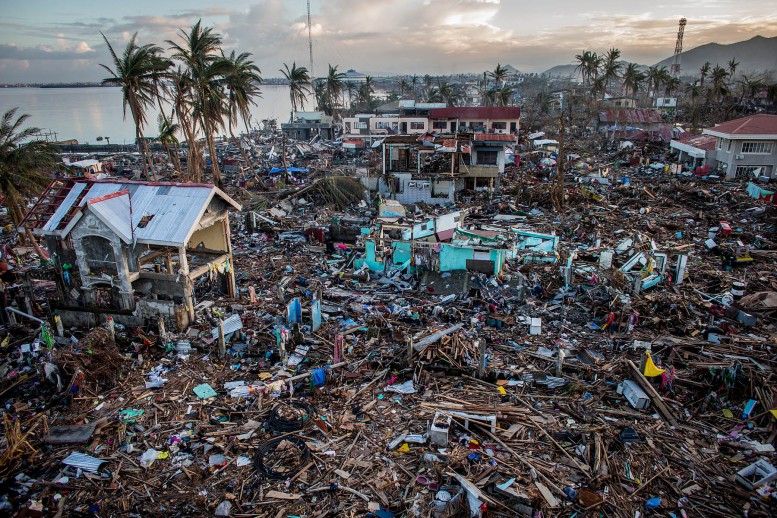 El tifón Haiyan arrasó la región Vasayas del centro de Filipinas, el 8 de noviembre. Fue el tifón de Filipinas más mortífero de la historia, cobrándose más de 6.200 vidas y el desplazamiento de más de cuatro millones de personas. Autor: Chris McGrath