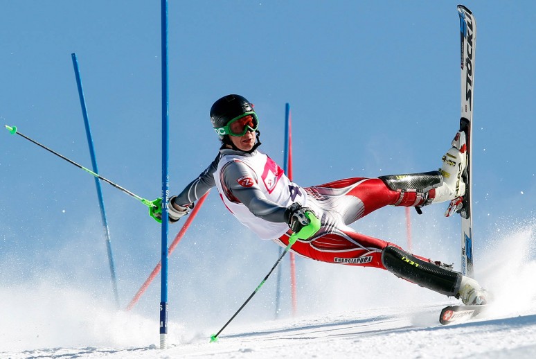 Pawel Starzyk de Polonia compite en el slalom de los hombres del súper combinado en el Campeonato Internacional de Esquí alpino polaco, el 24 de marzo. Autor: Andrzej Grygiel