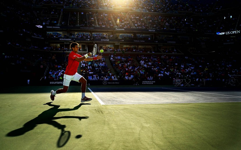 Novak Djokovic de Serbia juega un golpe de derecha durante el partido de individuales contra Marcel Granollers de España, durante la cuarta ronda del Abierto de EE.UU. 2013 en el Centro Nacional de Tenis Billie Jean King en Queens. Autor: Al Bello