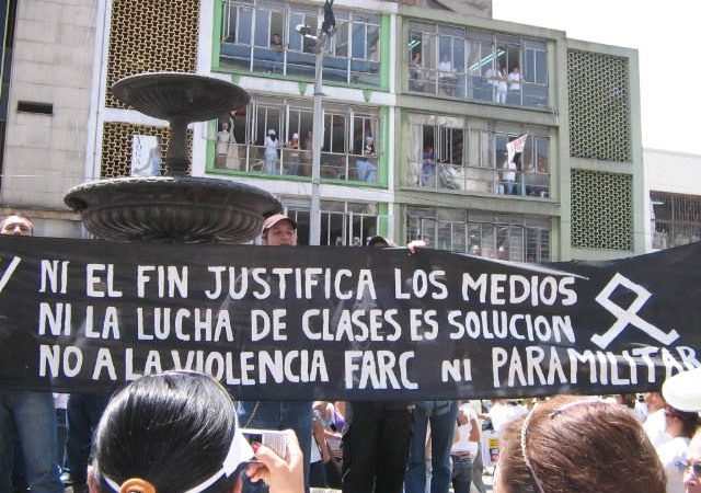 Marcha Contra las FARC en Medellín Colombia 4 de febrero 2008