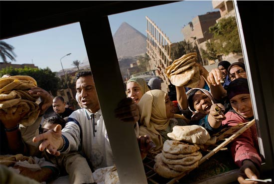 Crisis Alimentaria en Egipto en 2008. [Photo: John Stanmeyer, National Geographic]