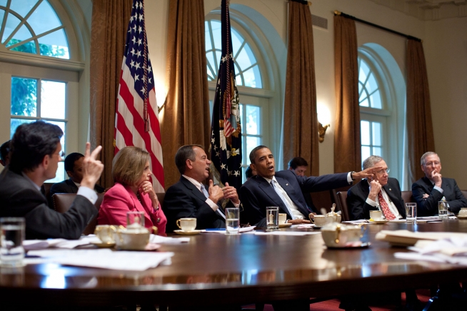 Obama_meets_with_Congressional_Leadership_July_2011.jpg