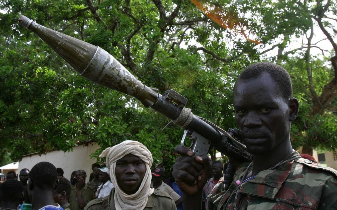 Rebel_in_northern_Central_African_Republic_04