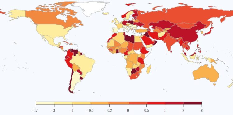 Cambio en el desempleo juvenil en puntos porcentuales desde 2014 a 2019. En los países en blanco no se dispone de datos. Los colores más oscuros indican un empeoramiento de las tasas de desempleo juvenil [OIT]