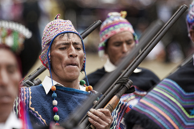 Ronda campesina en Perú. Flickr / Marco Schenone
