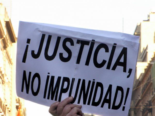 Protesta en contra de la impunidad de los crímenes del franquismo (Foto: anticapitalistes.net)