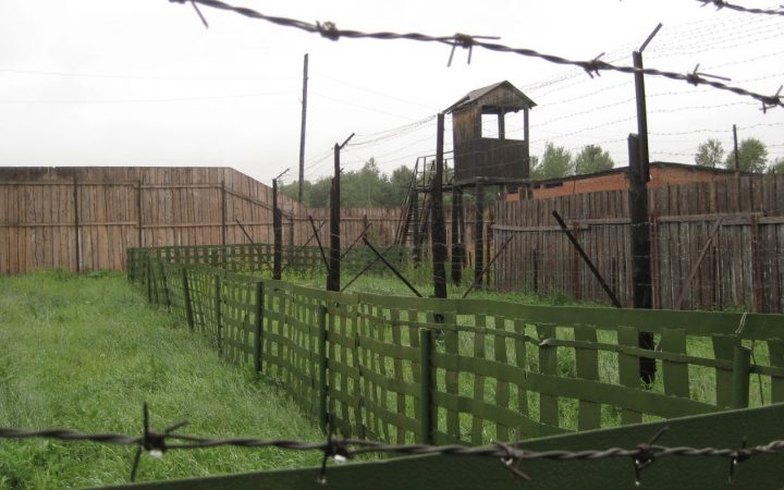 Campo de trabajos forzados Perm-36 incluido en la red GULAG, operativo durante la era soviética [Foto: Gerald Praschl vía WikimediaCommons].