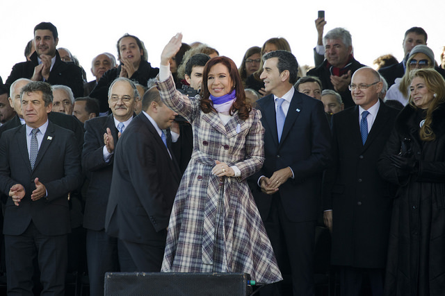 La expresidenta de Argentina, Cristina Fernández de Kirchner, en el acto de conmemoración del Día de la Bandera, junio de 2014 [Foto: Ministerio de Cultura de la Nación Argentina vía Flickr].