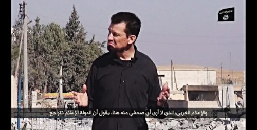 John Cantlie en un vídeo de Estado Islámico en Kobane [Foto: Karl-Ludwig Poggemann vía Flickr]