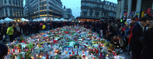 Memorial del atentado de Bruselas [Foto: Ashley Bayles vía Flickr] 